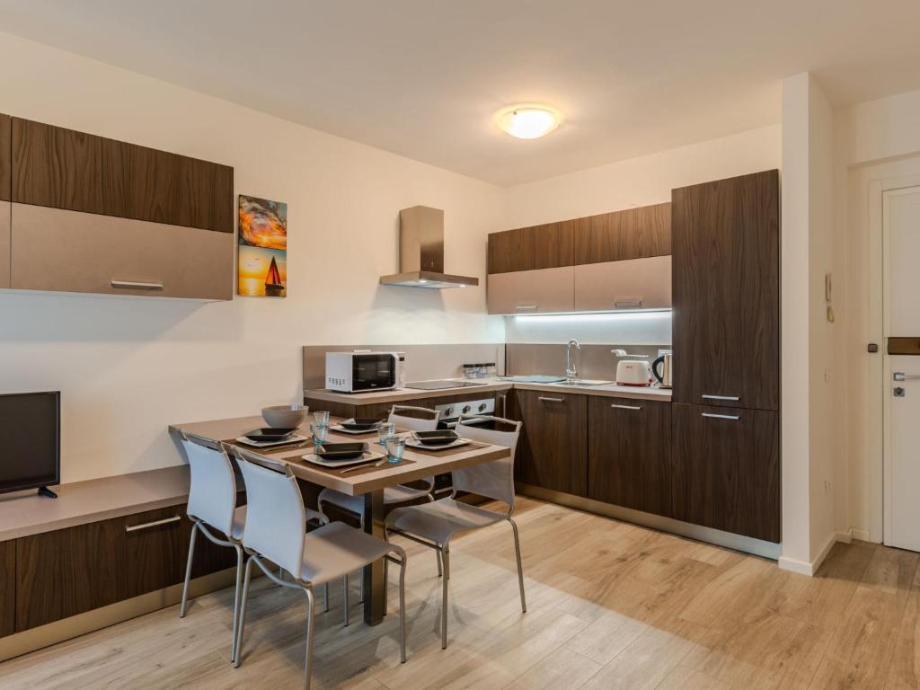 Apartment Ilaria by Interhome - 5