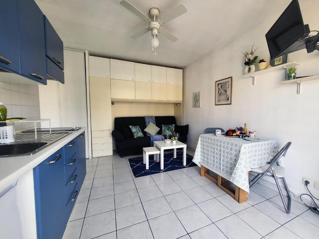 Valery Close to beach Prom des Anglais Ideal for 2 AC - 2