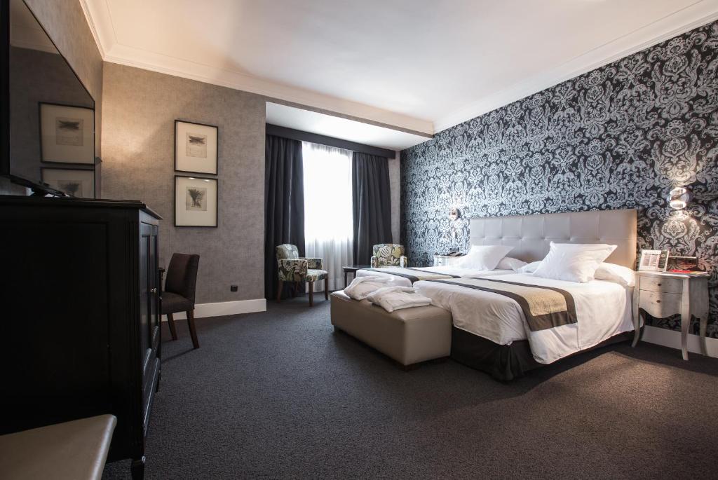 Hotel Carlton — Hotel rooms in Bilbao, Basque Country