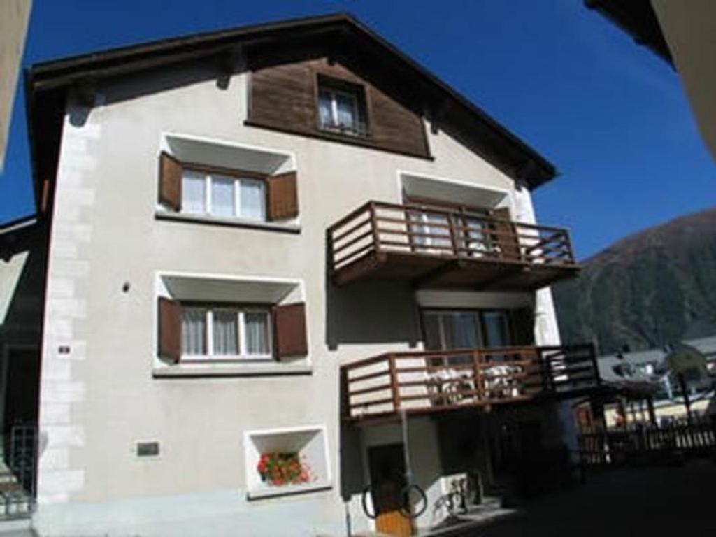 Apartment Chesa Talvo by Interhome - 3
