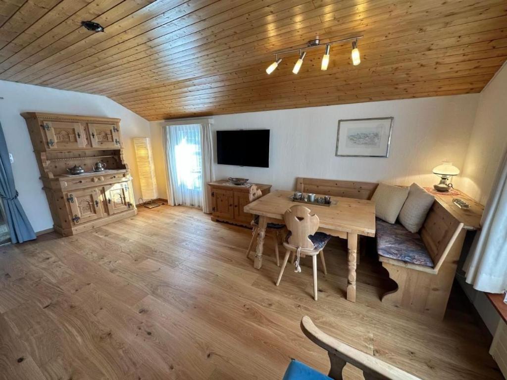 Apartment Chesa Talvo by Interhome - 2