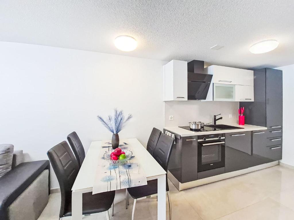 Apartment Haus Bellevue-9 by Interhome - 3