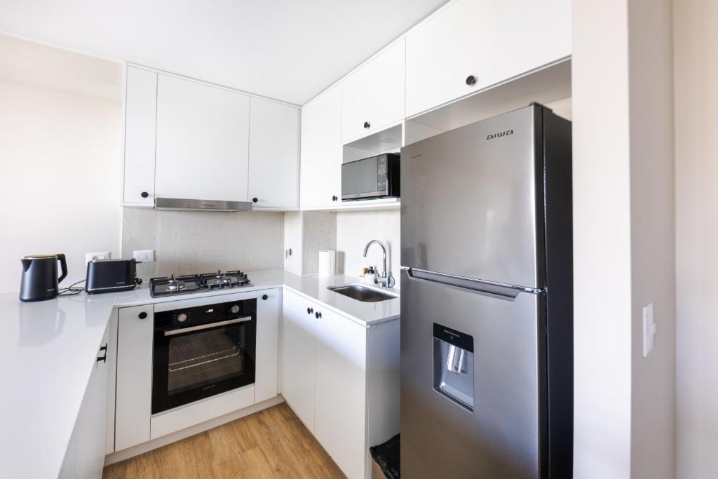 Brand new apartment on the lake 5 min from the airport - 5