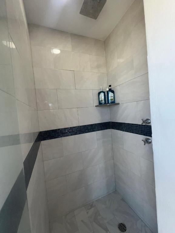 Elegant Condo in an Upscale Building - 3