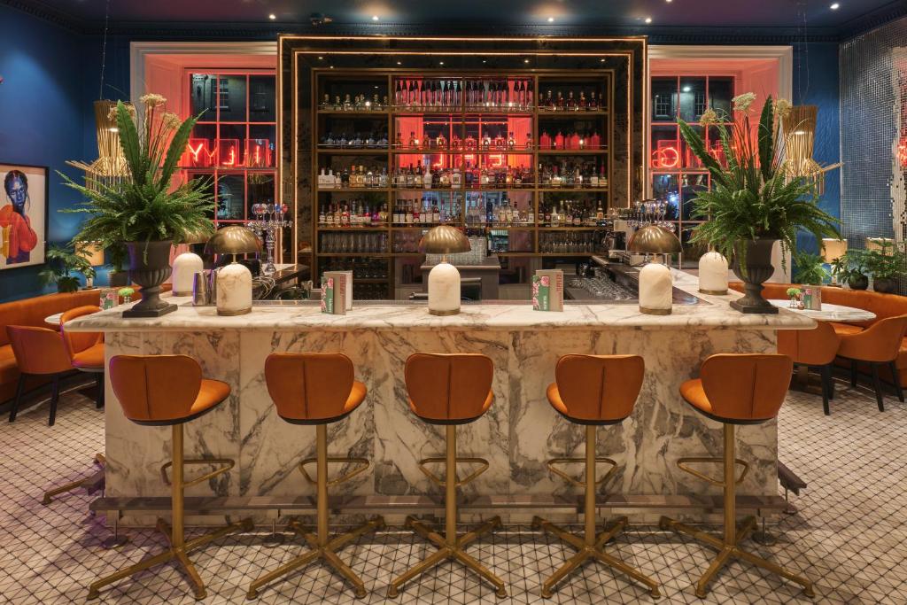 Bar/lounge