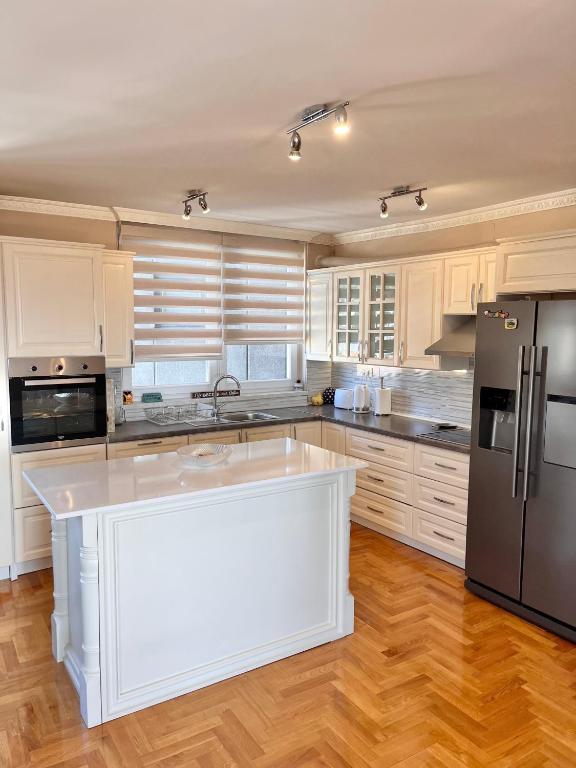 The Riverside Suite - 4