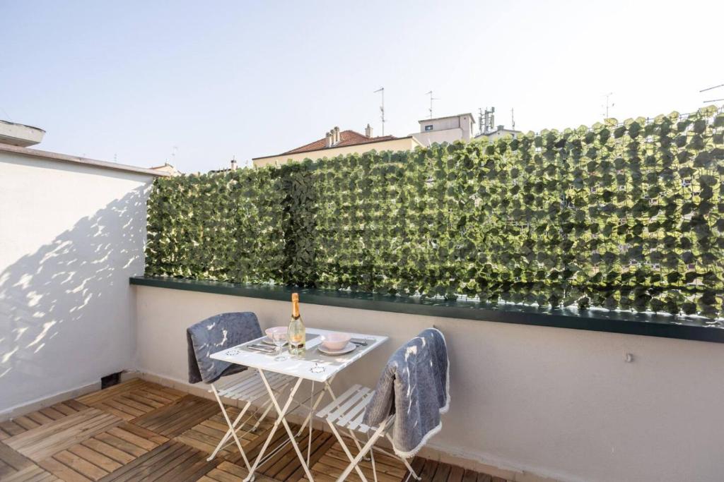 Charming attic with terrace - Wi-Fi Netflix - 1