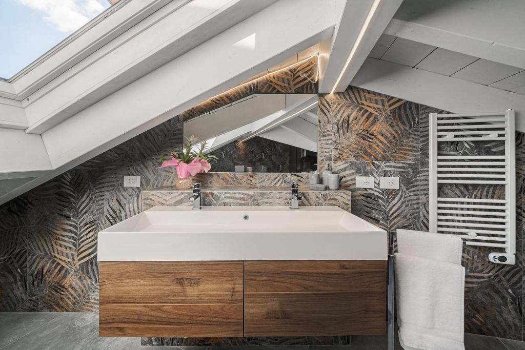 Attico Mansardato con terrazzo privato - 2