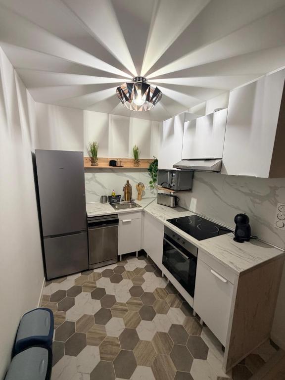 Cozy & modern 2-room apartment, private parking, Disney - 5