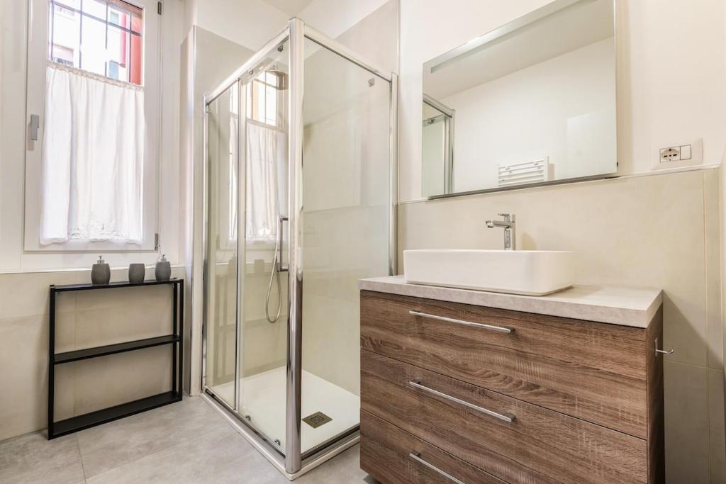 Bright Apartment-Linate 10'- Duomo 10 min - 4