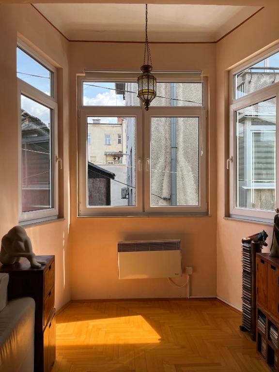 City Hall Prestige 2BDR Apartment - 2