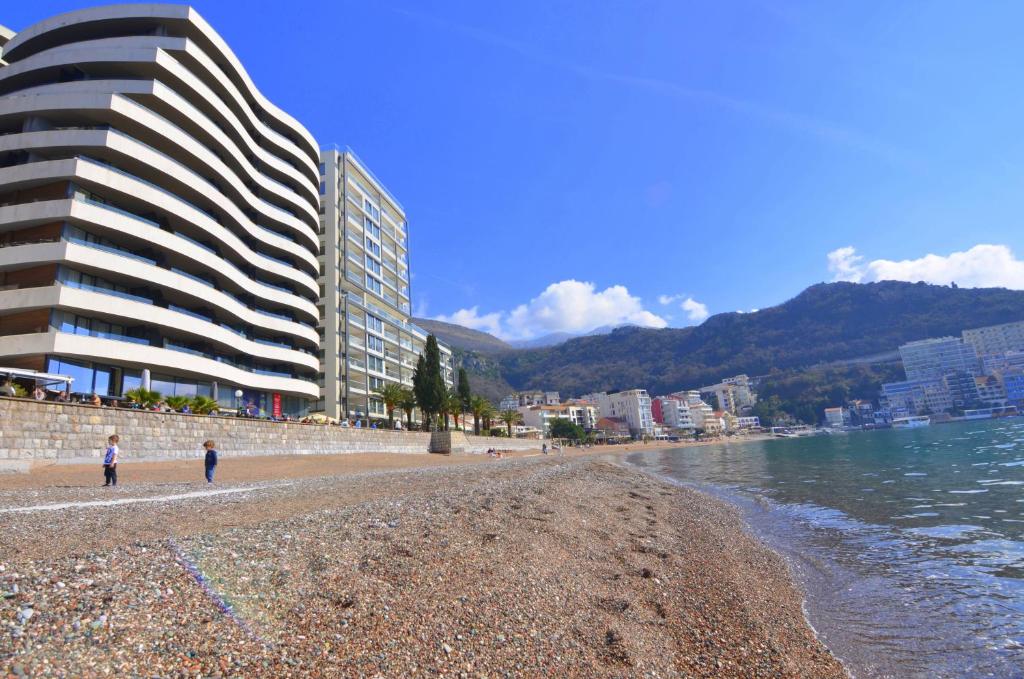 Azure Superior Luxury Room - By the Beach - 1