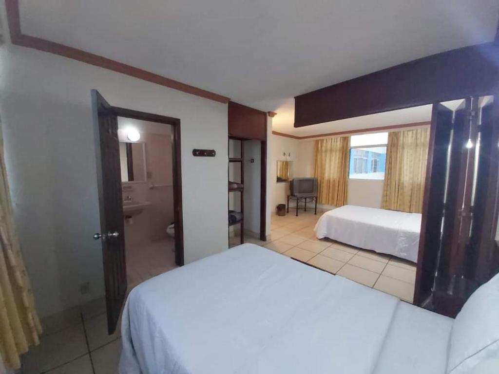 Hotel Estación Guadalajara - 4