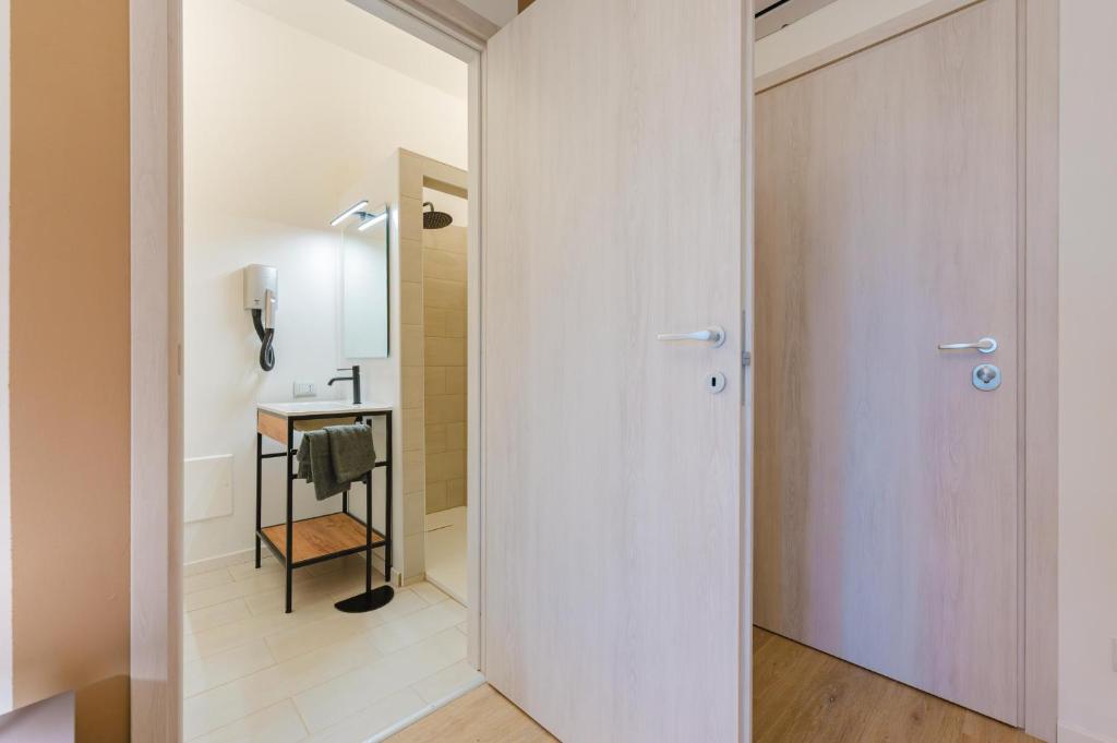 Accogliente Stanza 1 con bagno privato Stazione - 5
