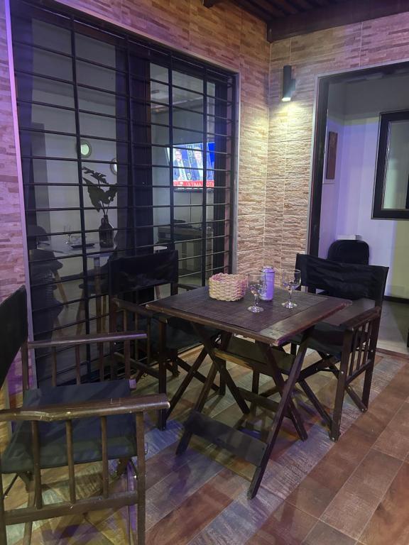 Casa completa a 3 cuadras de la playa del Sheraton y metros de la Plaza de Toros - 4