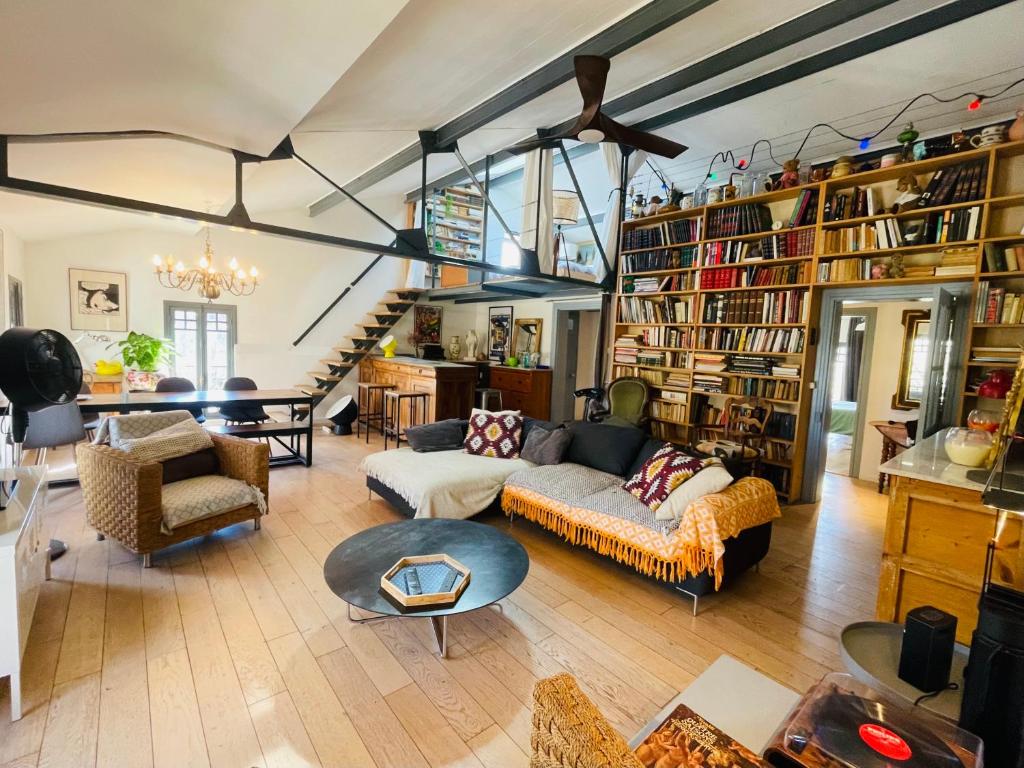 Loft Cosy de 120m2 en plein Centre-Ville à 2 pas de la Comédie Grande ou Petite Terrasse selon les mois - 1