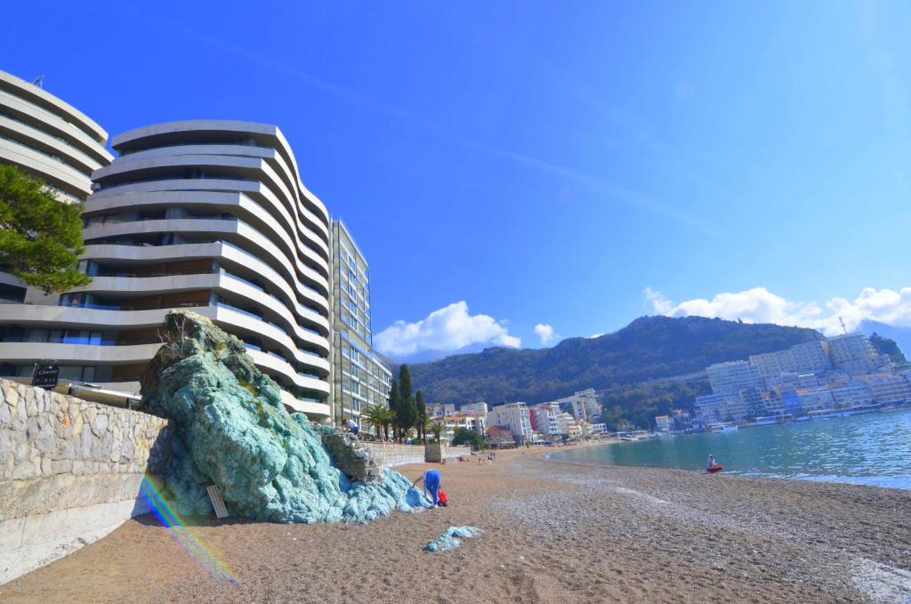 Azure Superior Luxury Room - By the Beach - 3
