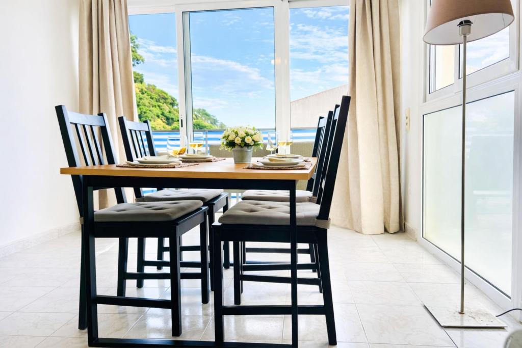 Penthouse - Balcony - Private Beach - Pool - 4