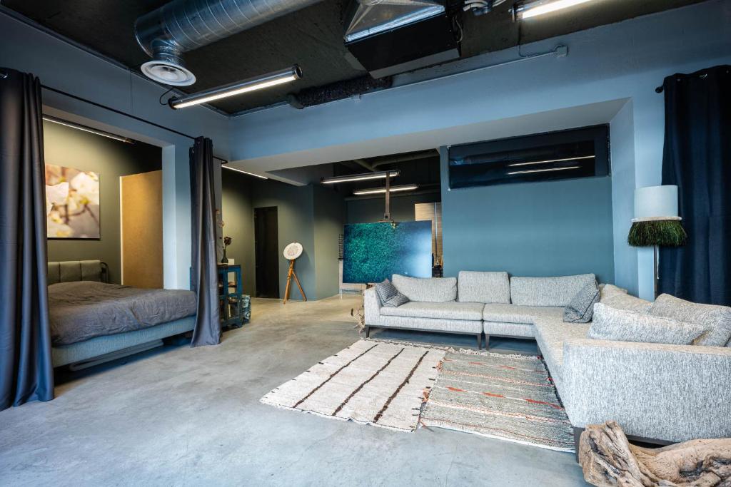 Loft architecte Design Antibes 10 mn Cannes and Sophia Antipolis - 2