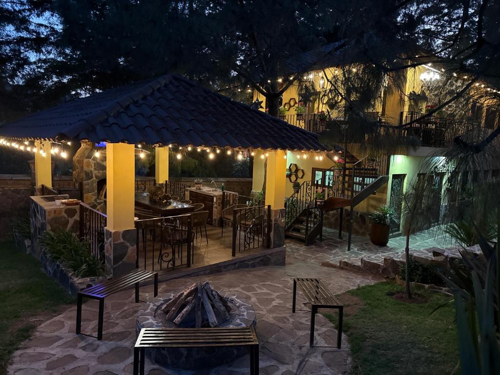 Hermosa cabaña con terraza para disfrutar Cabañas puerta del bosque Mazamitla - 5