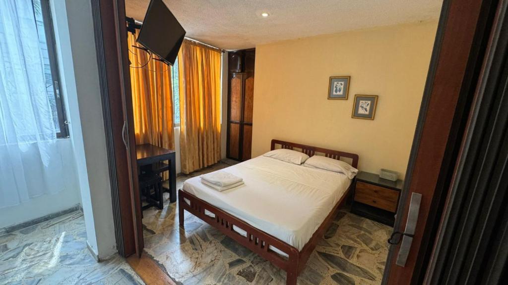 Hotel Montecarlo - 2