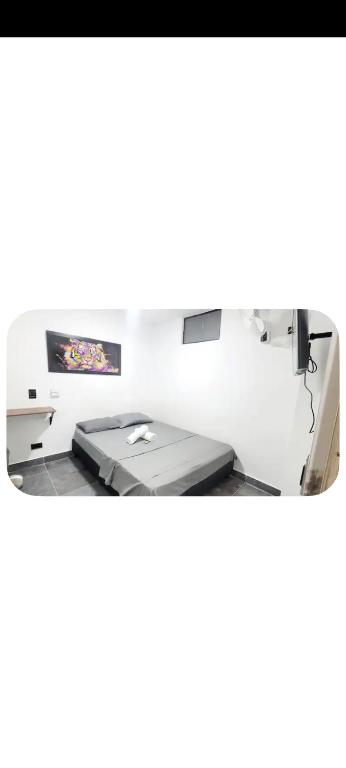 Exclusivo apartamento en laureles estadio 301 - 2