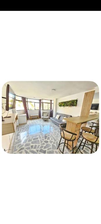 Exclusivo apartamento en laureles estadio 301 - 1