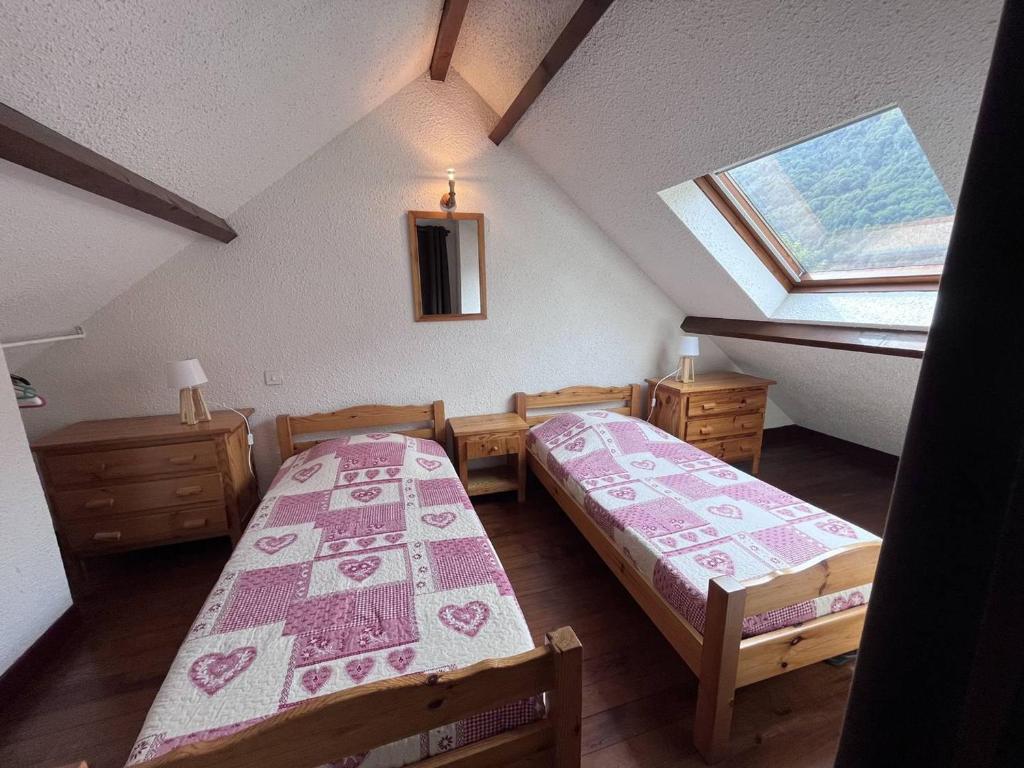 Duplex à Cauterets: terrasse, barbecue, 2 ch - FR-1-812-89 - 5