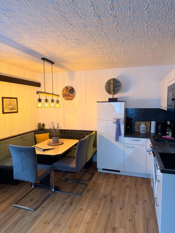 Weidach Zentrum 4 - 5