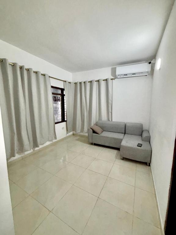 Hotel Montserrat - 1
