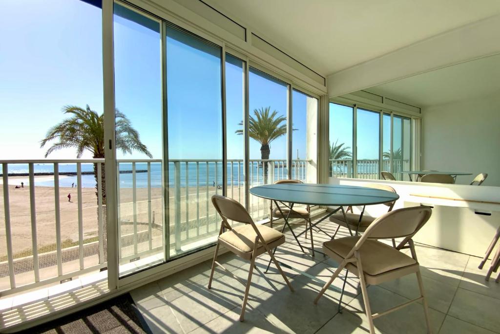Appartement Mar e Souleu avec Terrasse et Vue Mer au Grau du Roi - 1