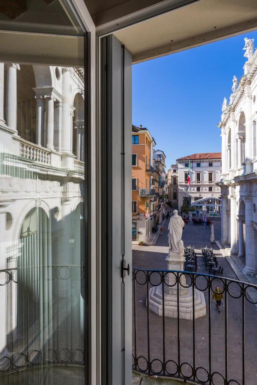 Le Logge, Iconic Basilica Views in the Heart of Vicenza - 1