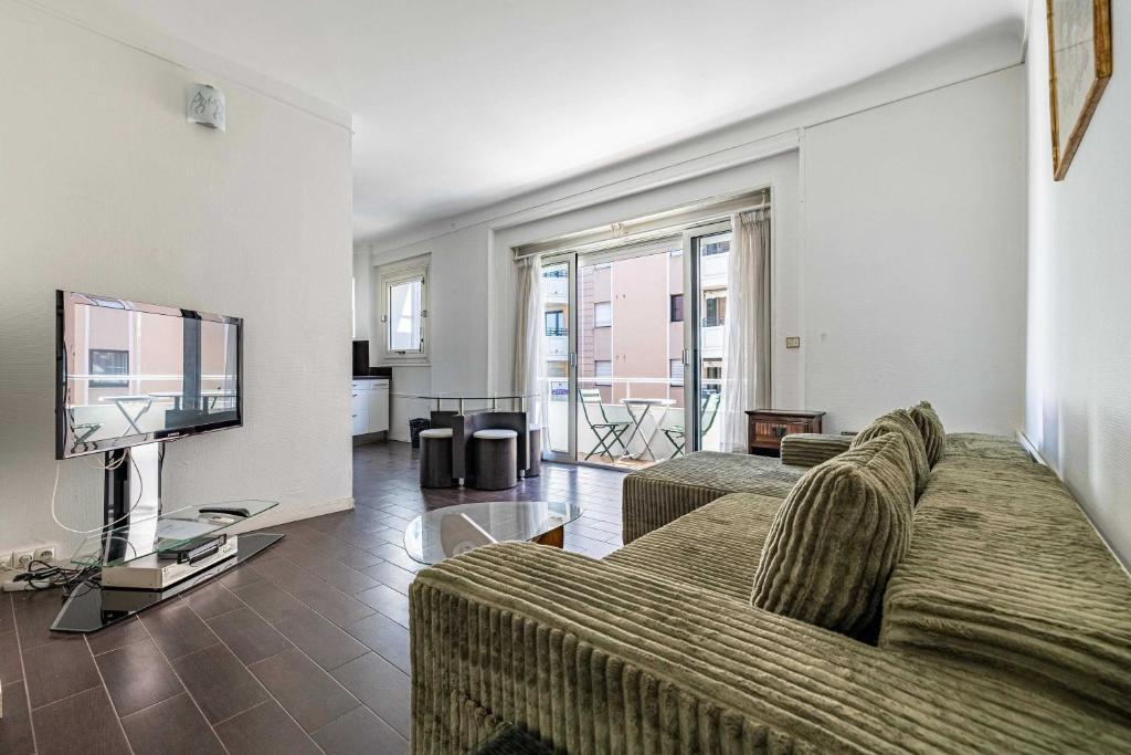 A C apartment with balcony- 2BDR 4P - Cannes Beach - 4