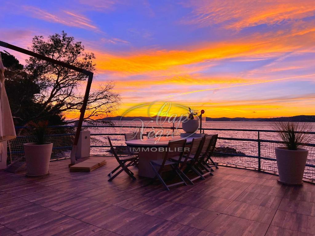 Villa pieds dans l'eau pour 10 personnes avec port privé et rooftop à Cavalière - 4