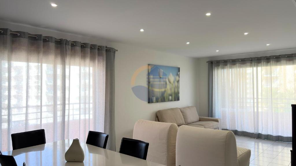 Apartamentos Paraiso Sol da Rocha