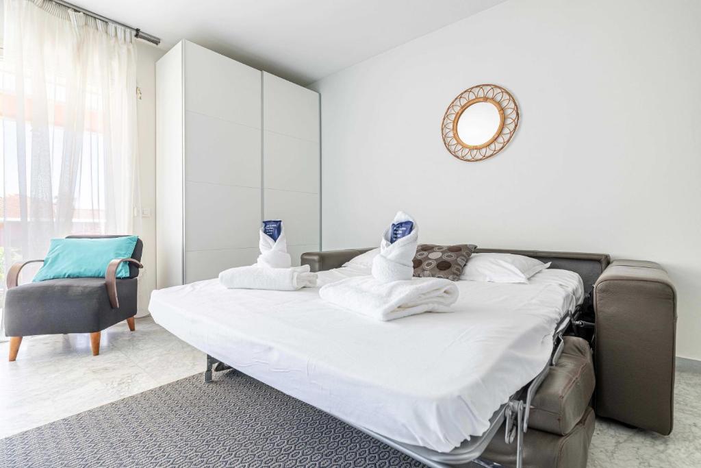 Bright Studio with Parking Near Beach & Old Town - 4