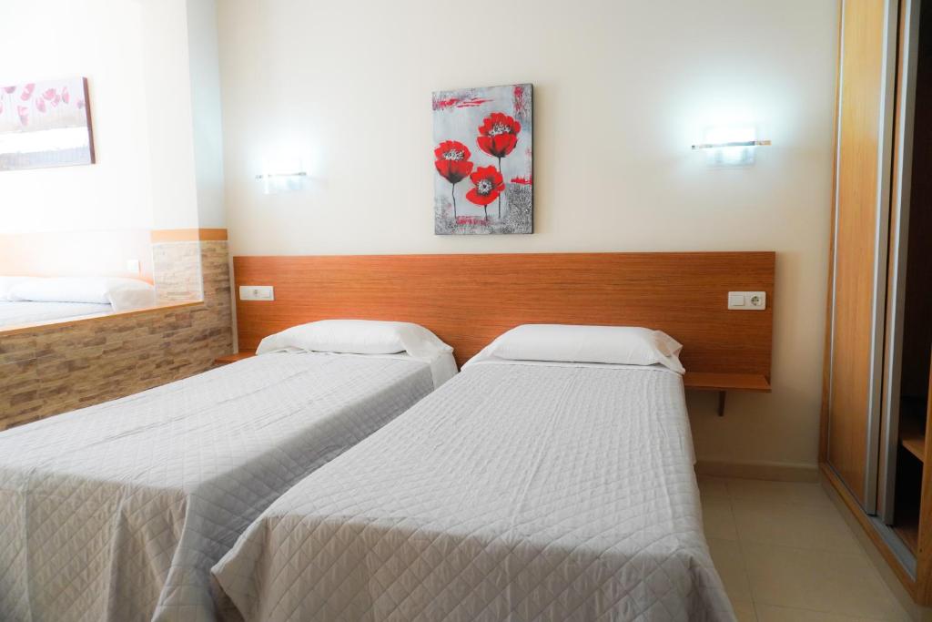 Hostal Costabella - 3