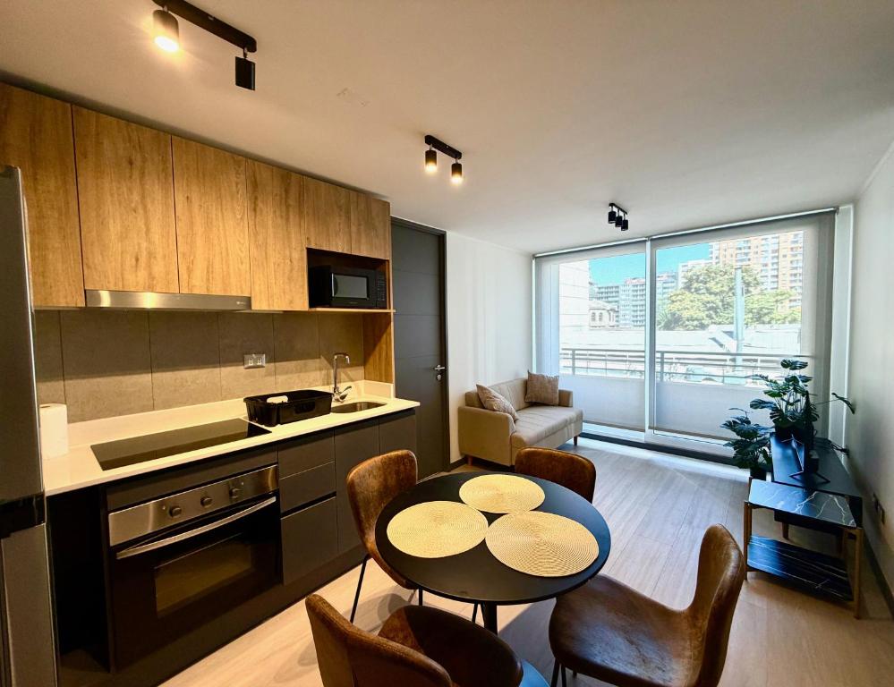 Co-Work Apartment 516 Downtown Santiago, 2 Bedrooms más Parking - 1