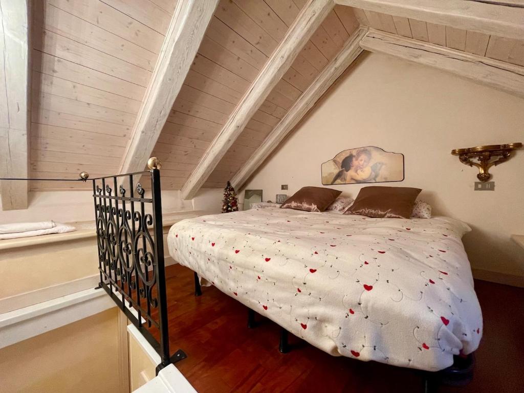 Unique four-bedroom apartment, tennis court - 4