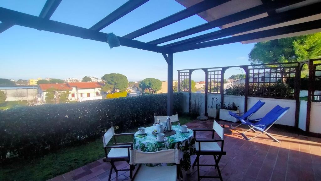TRILOCALE CON GIARDINO E POSTO AUTO- cod 504 - 2