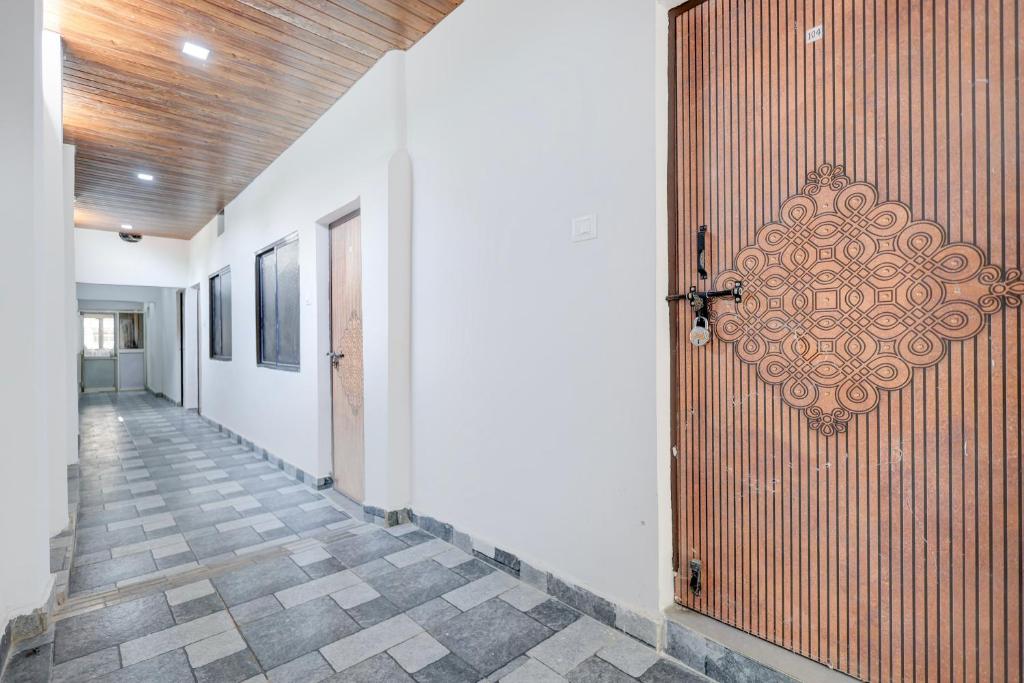 Hotel O Shri Villa Guest House フロント・ロビー