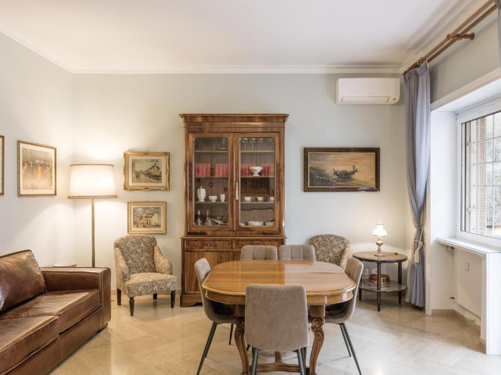 Apartment AMP Vatican Home by Interhome - 3