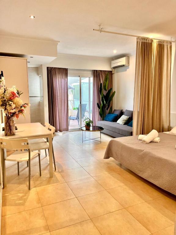 Hotel Apartamentos Fuengirola private studio - 5