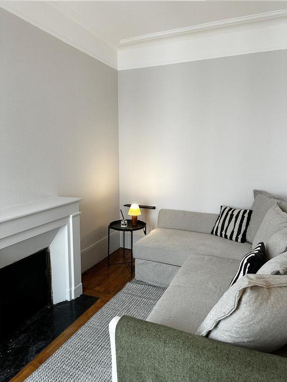 Amazing two bedroom apartment in the heart of Paris - 2