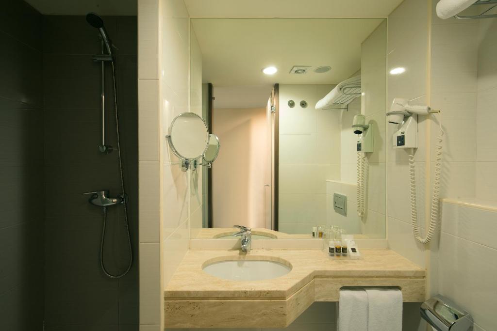 TURIM Luxe Hotel — Hotel rooms in Lisbon, Lisboa