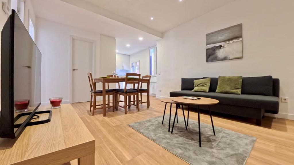 Modern Designer Apartment near Madrid Center - 1