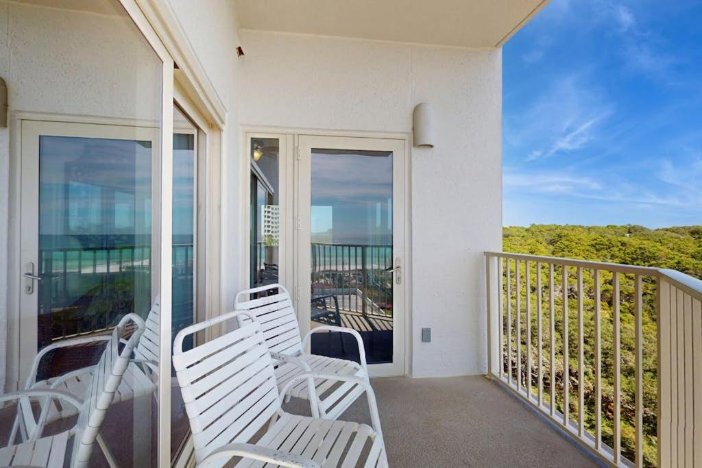 TOPS'L Beach Manor I