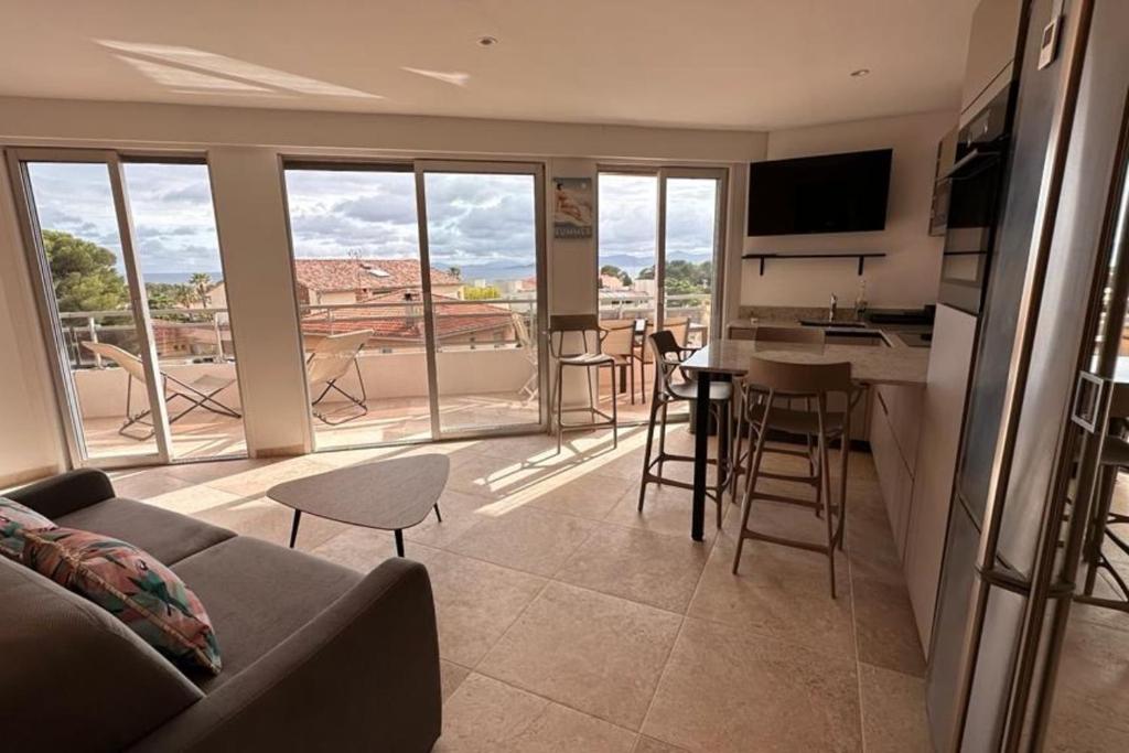 35m2 Sea View with Terrace beach by walk - 5