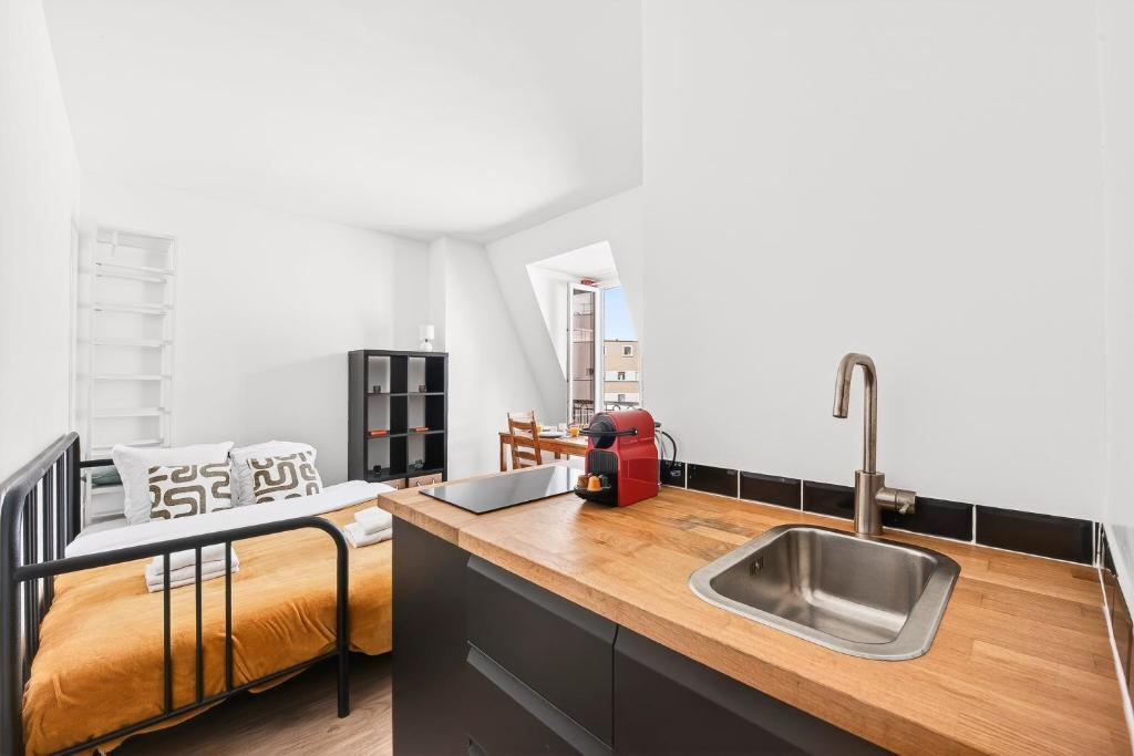Cozy & Practical Studio near Eiffel Tower Paris 15 - 4