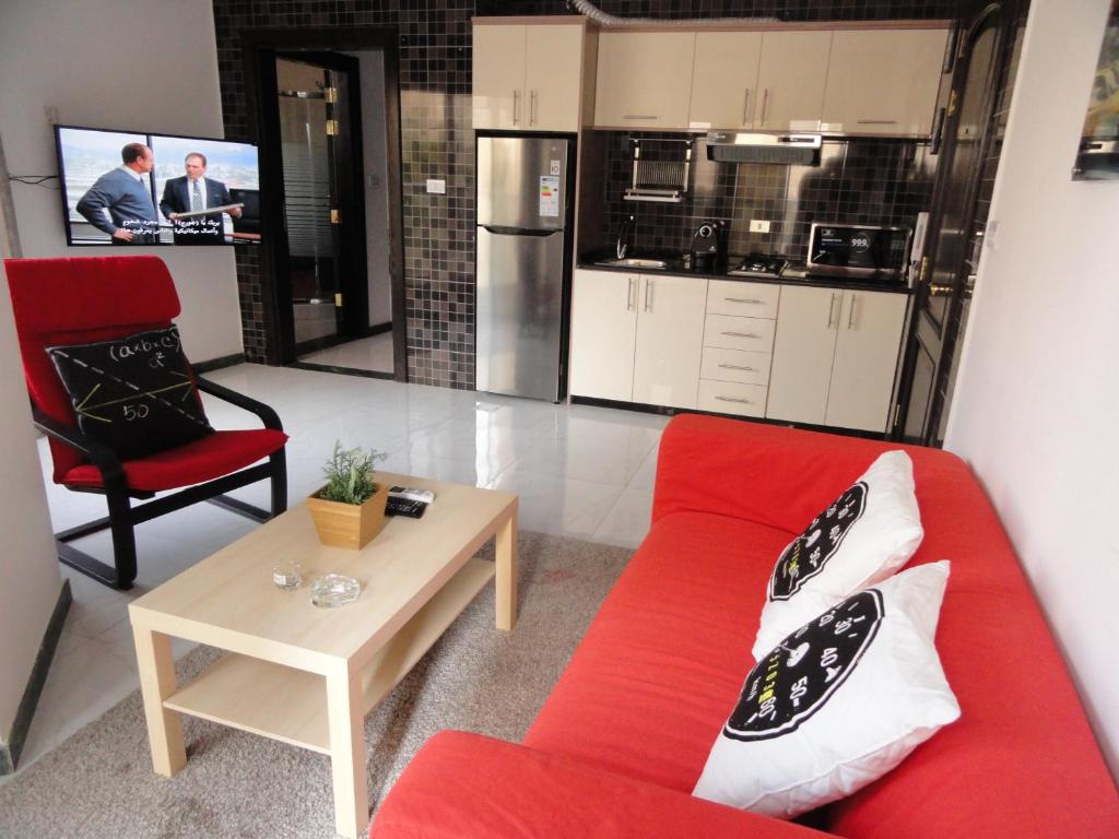 Diyarkom Apartment — Hotel in Amman